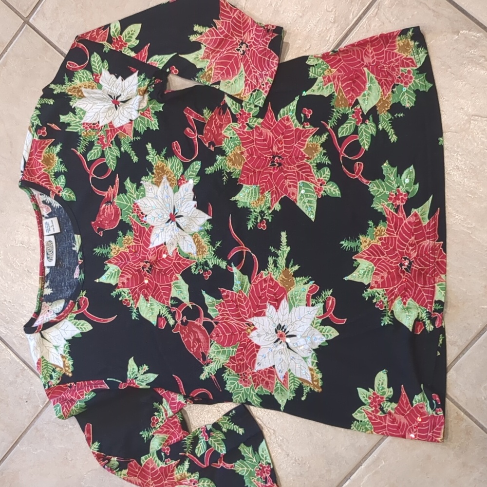 Vintage Collections Etc. Christmas Pointsetta Top Size Large